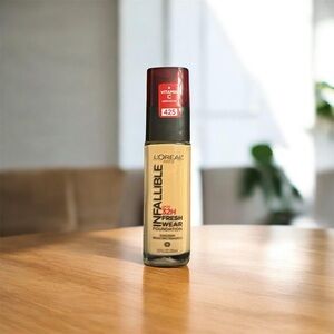 L'Oreal Infallible 24H Fresh Wear Foundation with Vitamin C